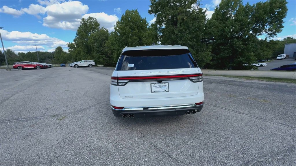 Used 2025 Lincoln Aviator Reserve w/ Illumination Package image 7