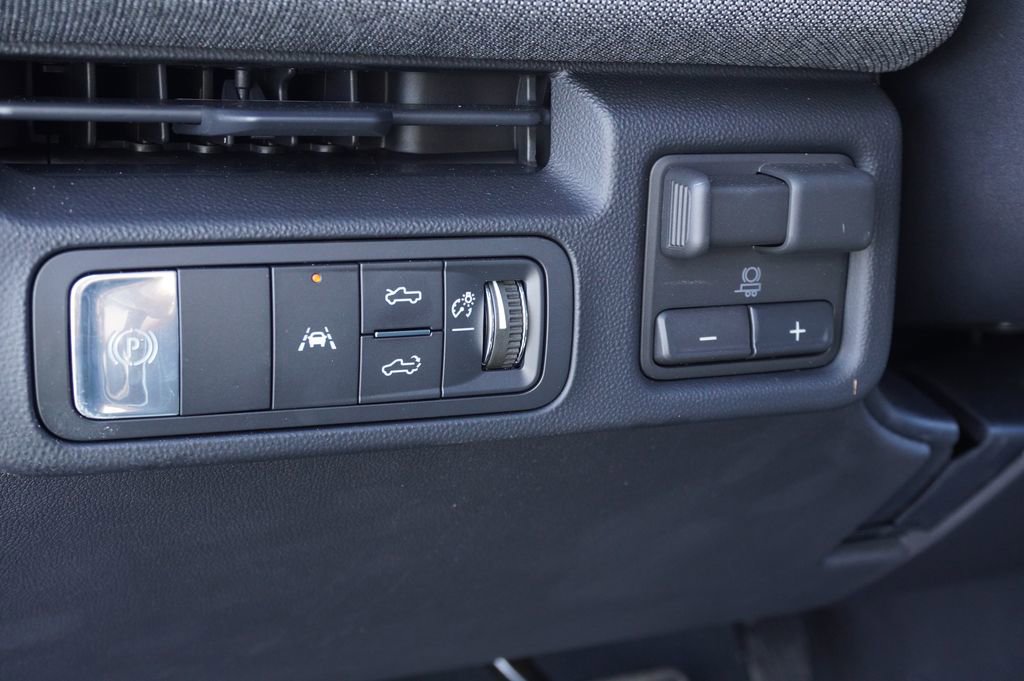 New 2026 GMC Sierra EV Elevation image 17