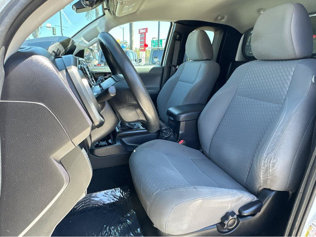 Used 2022 Toyota Tacoma SR RWD image 8