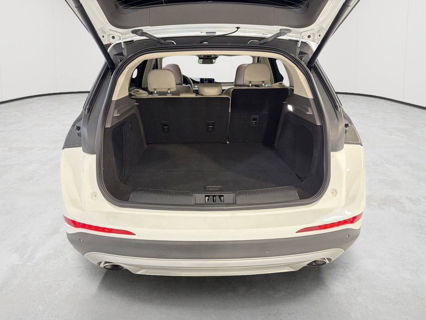 Used 2022 Lincoln Corsair FWD image 26