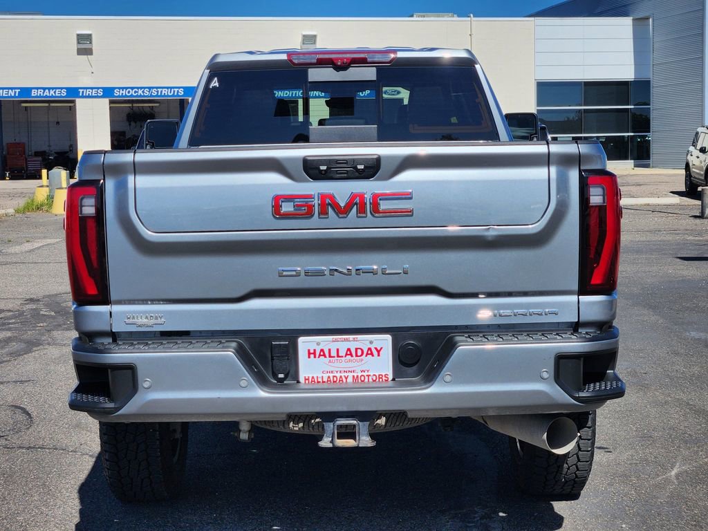 Certified 2024 GMC Sierra 3500 Denali w/ Denali Reserve Package image 4
