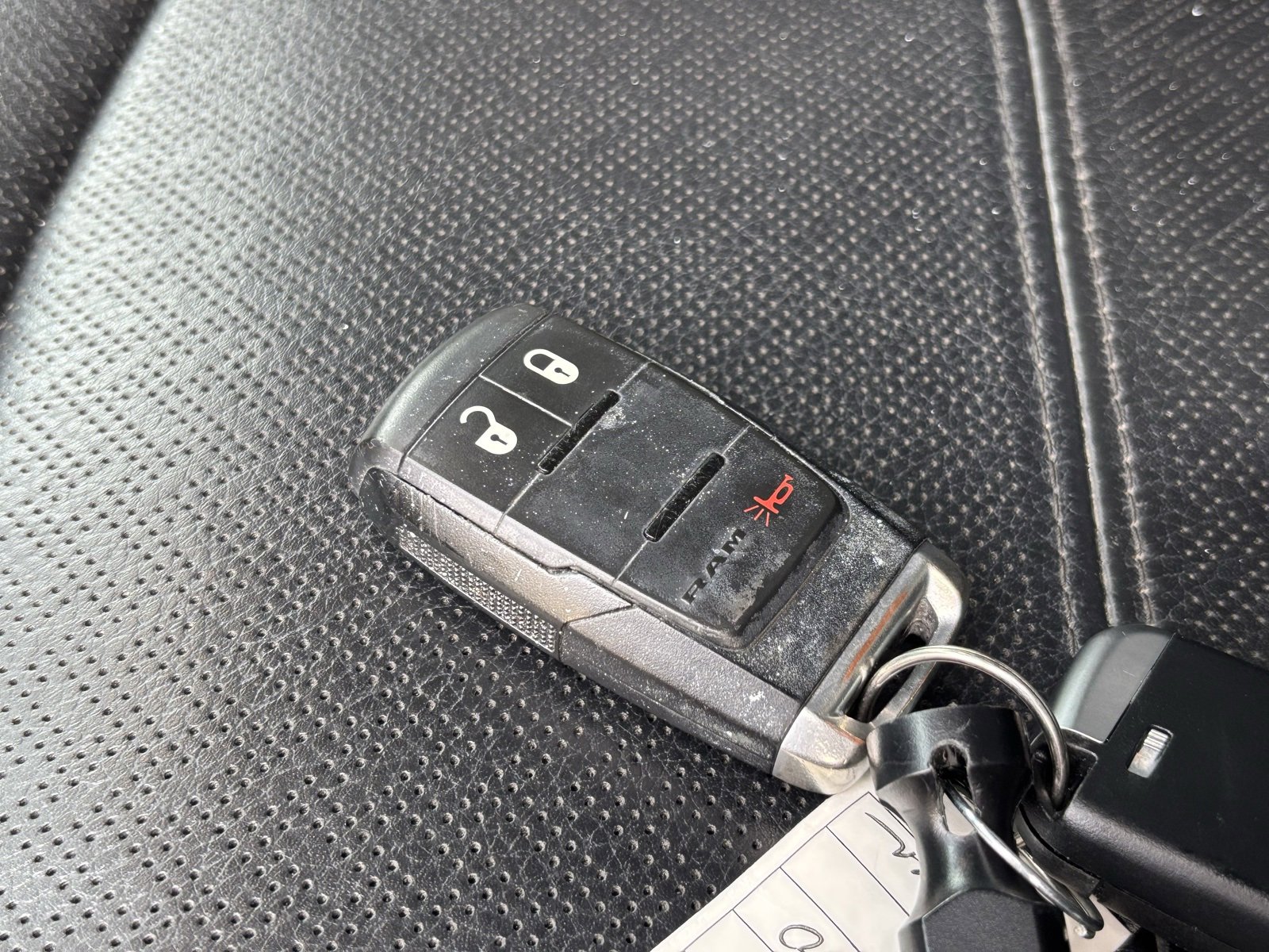 Used 2020 RAM 2500 Laramie w/ Night Edition image 26