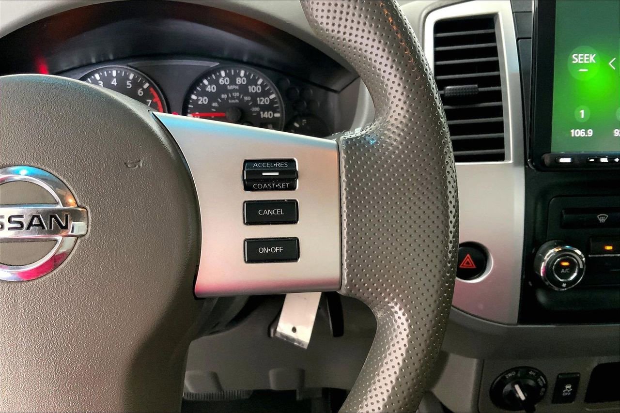 Used 2013 Nissan Frontier SV AWD/4WD image 22