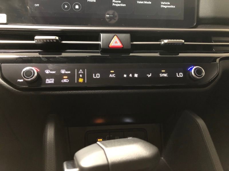 New 2026 Kia Sportage EX w/ EX Panorama Roof Package image 33