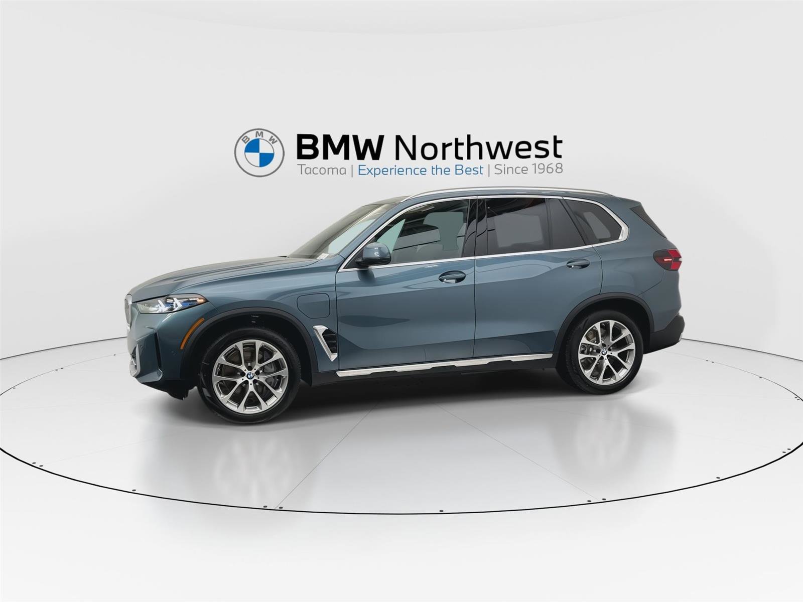 New 2026 BMW X5 xDrive50e AWD/4WD image 10