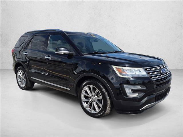 Used 2017 Ford Explorer Limited FWD image 3