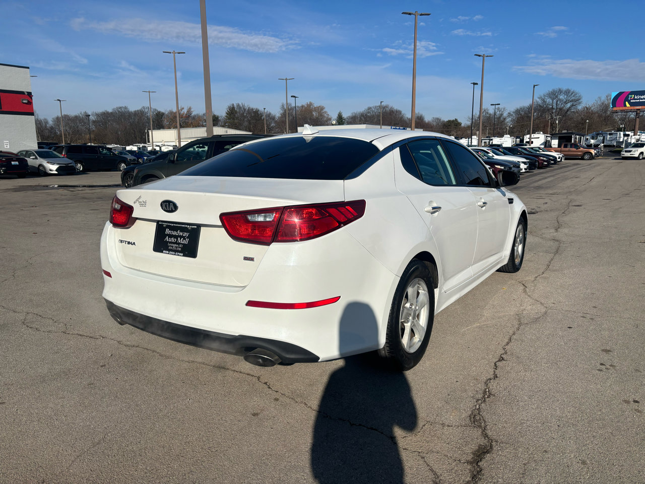 Used 2015 Kia Optima LX image 3
