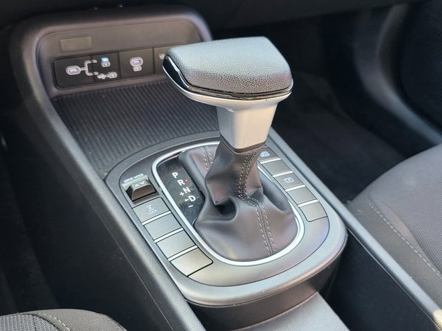 Certified 2024 Hyundai Kona SE image 29