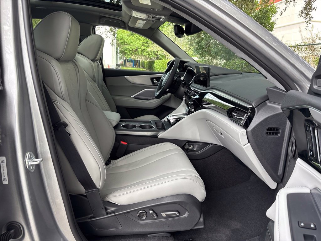 New 2026 Acura MDX w/ Technology Package FWD image 12