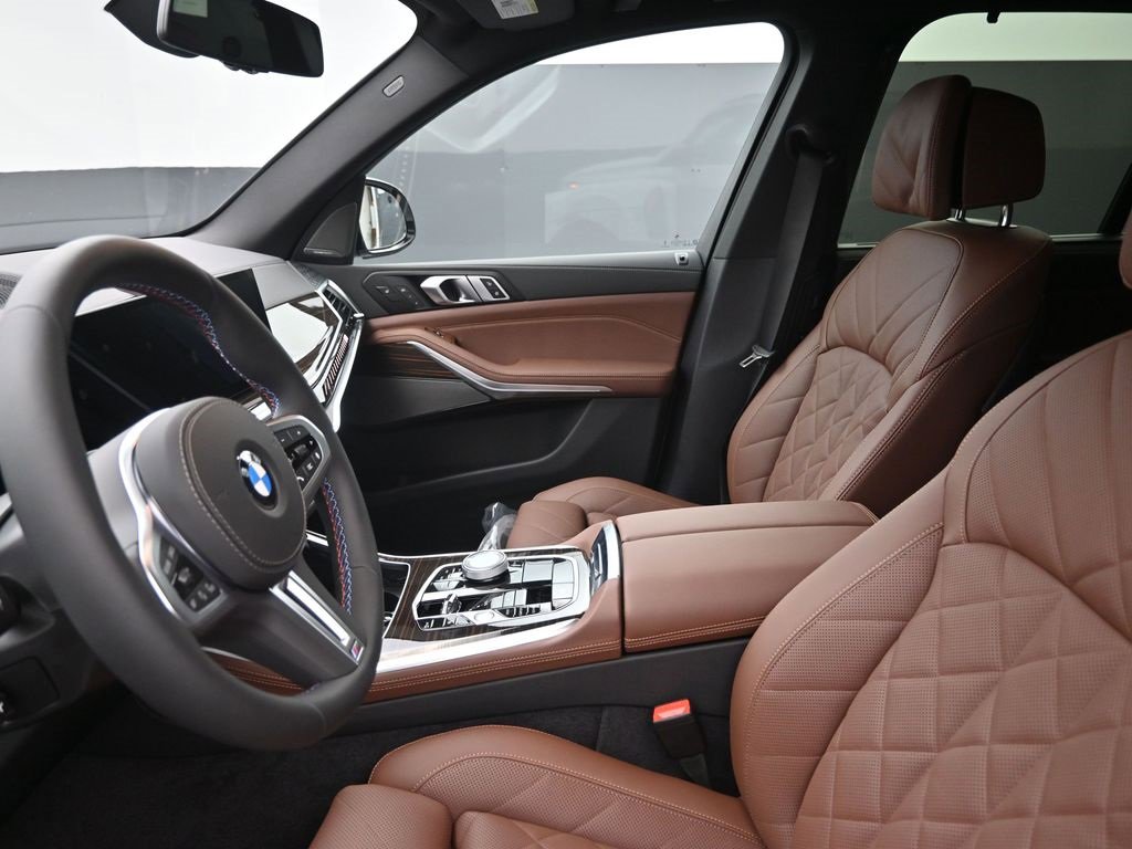 New 2026 BMW X5 M60i w/ Executive Package image 12