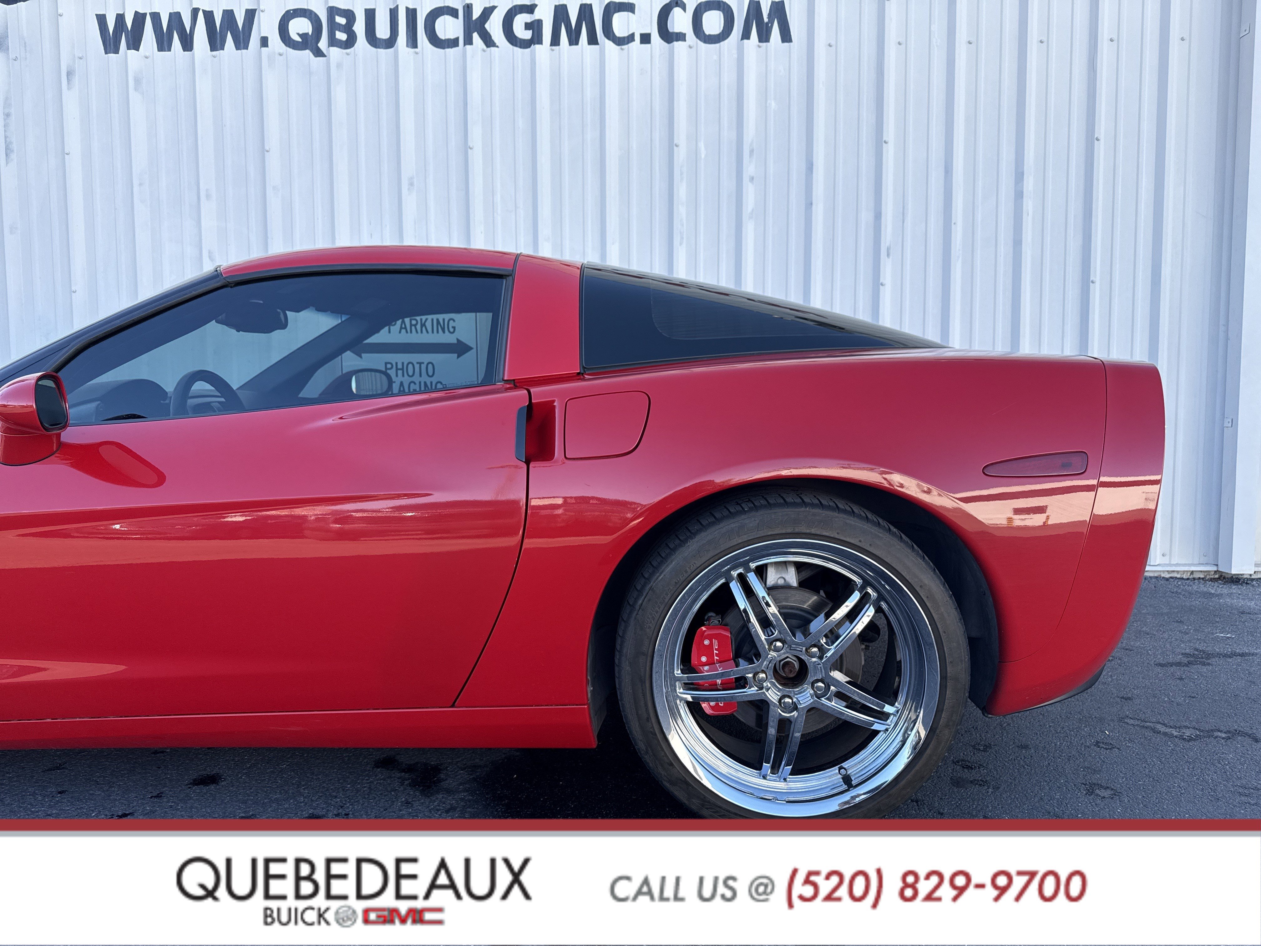 Used 2005 Chevrolet Corvette Coupe w/ Preferred Equipment Group image 2