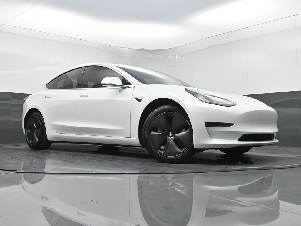 Used 2019 Tesla Model 3 Standard Range Plus image 23