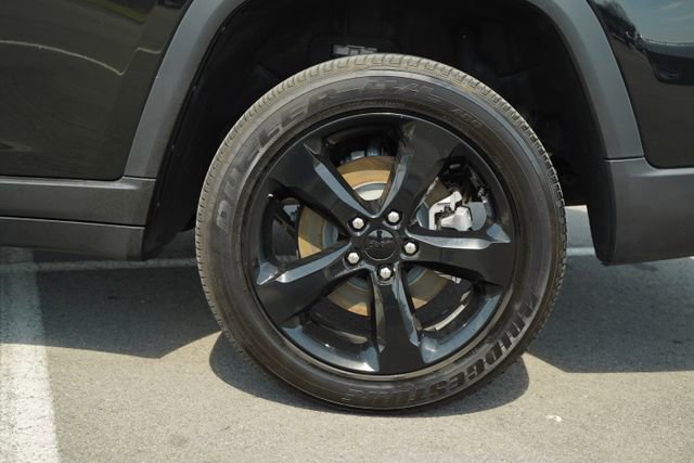 Used 2025 Jeep Grand Cherokee L Altitude image 41