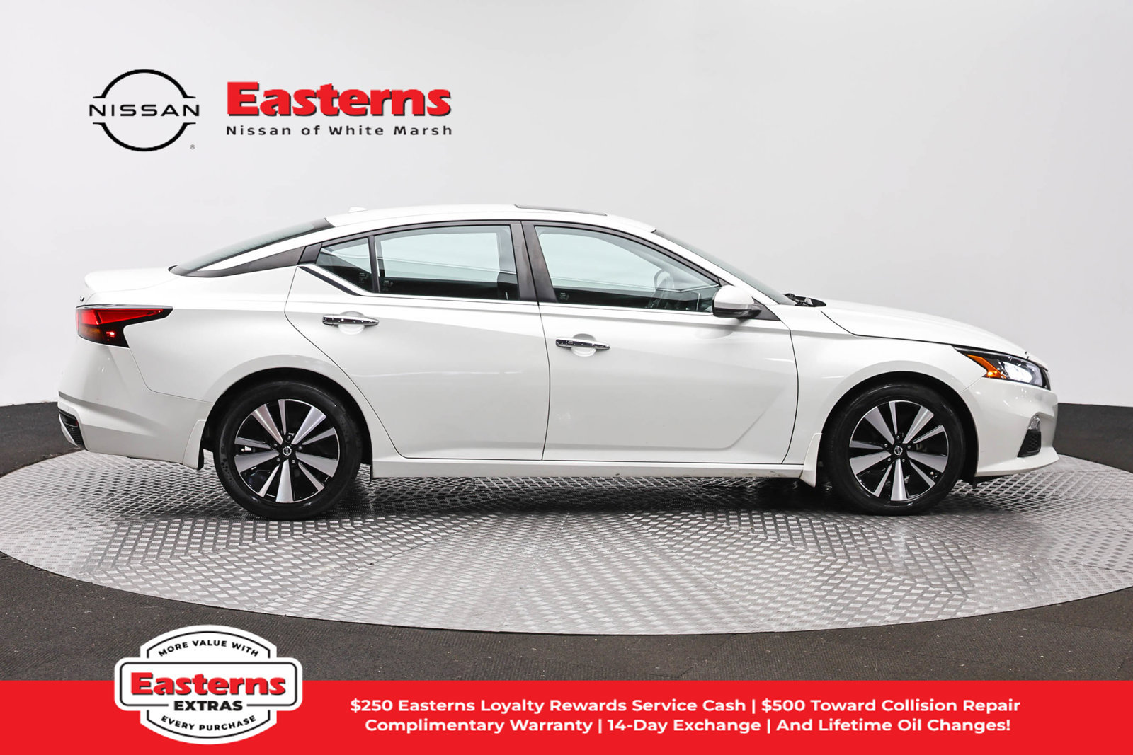 Used 2022 Nissan Altima 2.5 SV w/ SV Premium Package FWD image 4