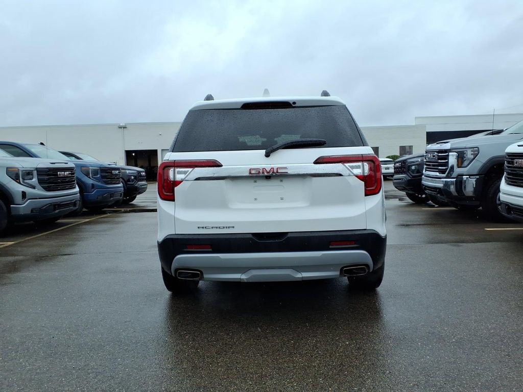 Used 2023 GMC Acadia SLT w/ Technology Package FWD image 6