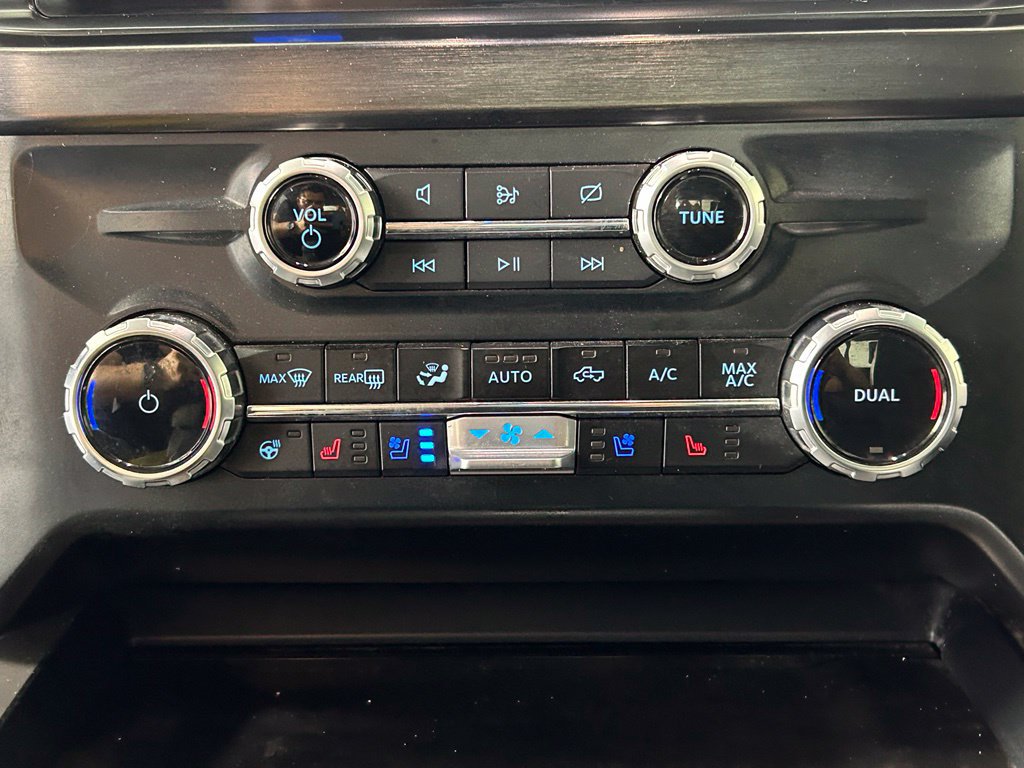Used 2023 Ford F350 Lariat AWD/4WD image 24