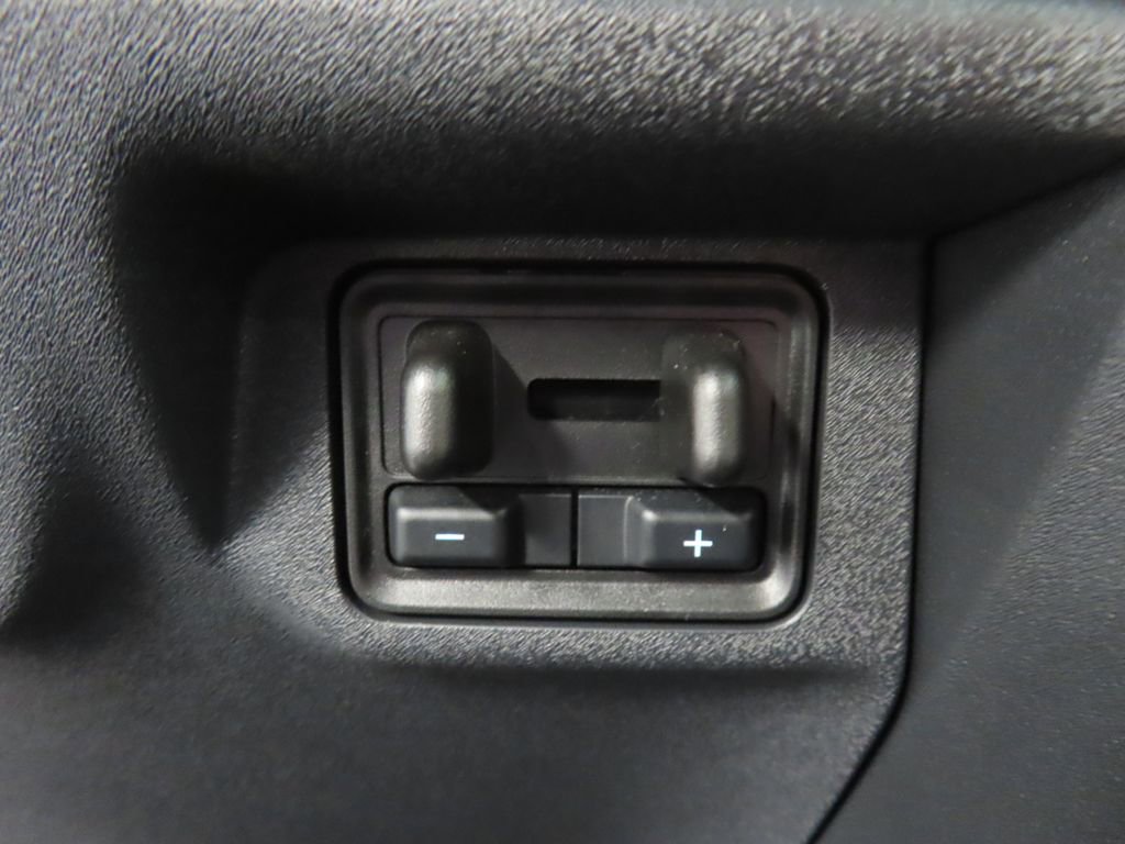 Used 2025 Ford Expedition Active AWD/4WD image 66