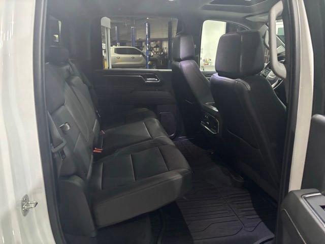 Used 2024 GMC Sierra 3500 SLT w/ SLT Premium Package AWD/4WD image 37