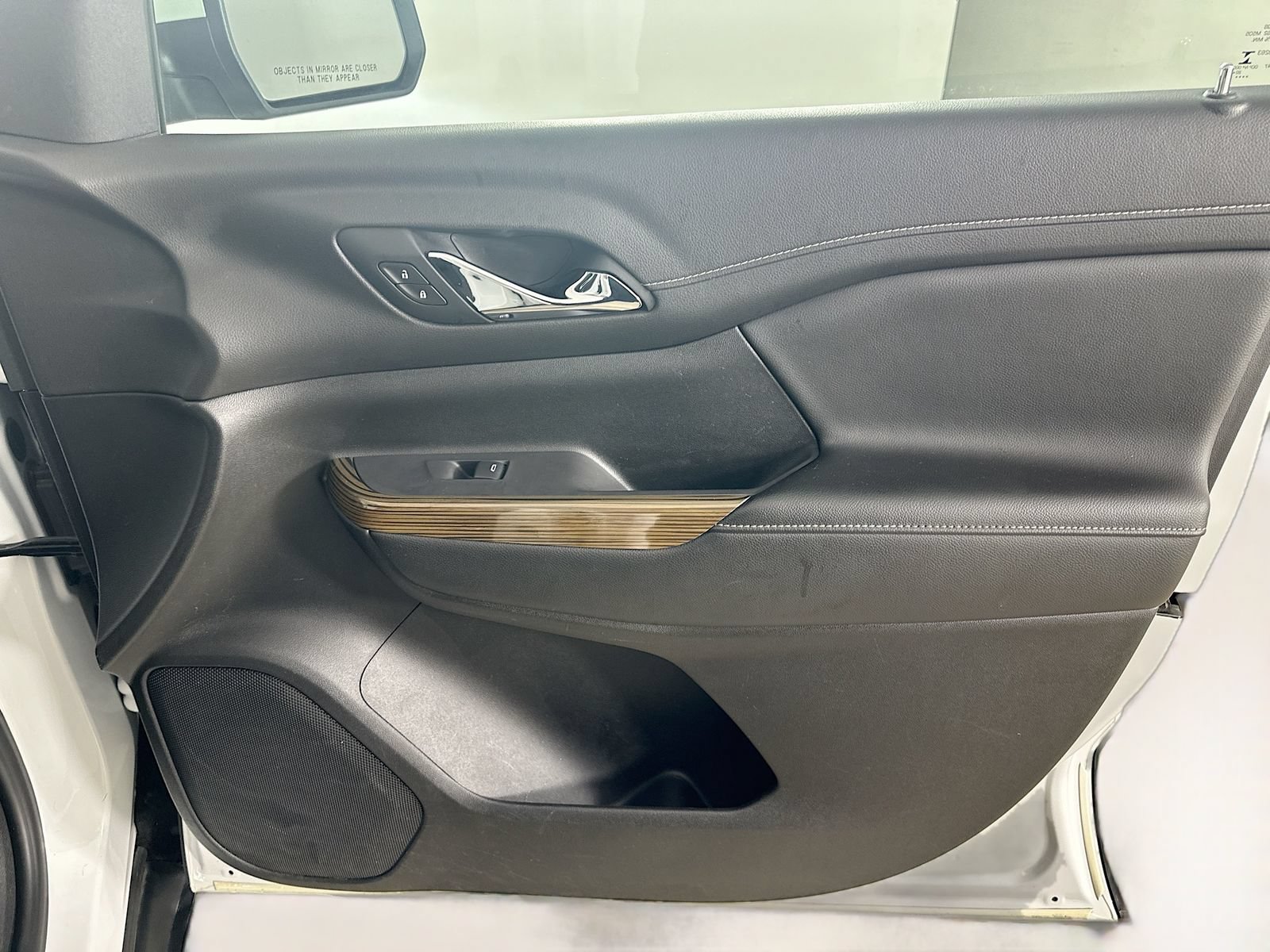 Used 2021 GMC Acadia SLE w/ Driver Convenience Package FWD image 41