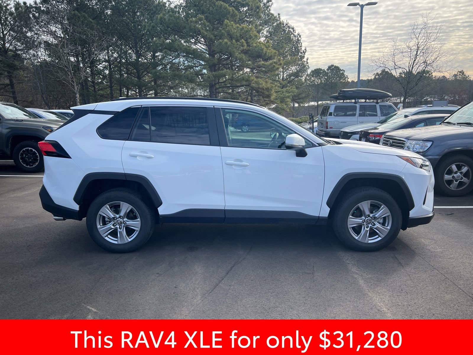 Used 2025 Toyota RAV4 XLE image 5