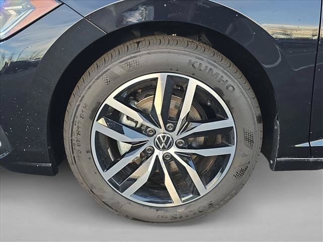 Used 2026 Volkswagen Jetta SE FWD image 8