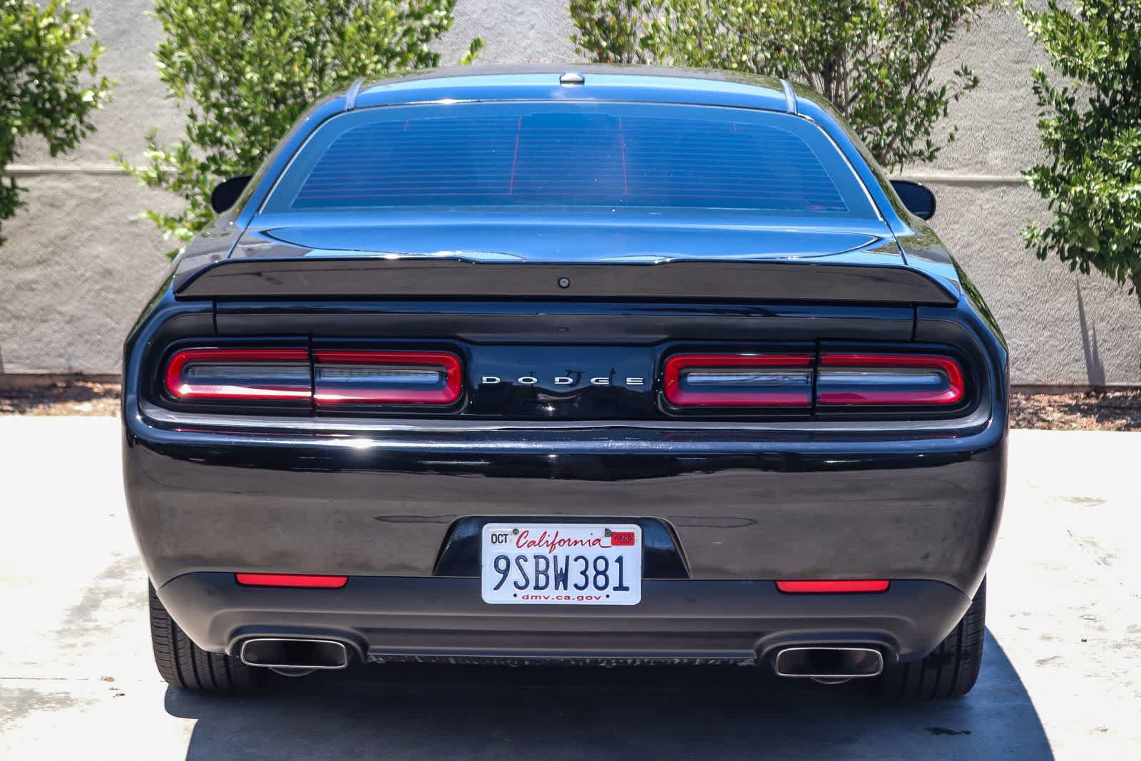Used 2022 Dodge Challenger R/T RWD image 5