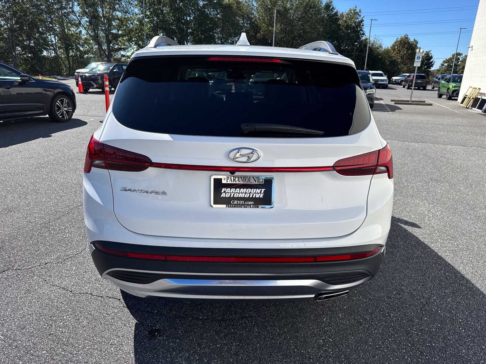 Used 2023 Hyundai Santa Fe SEL w/ Premium Package FWD image 6