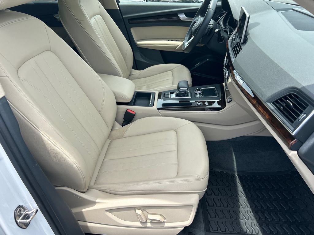 Used 2018 Audi Q5 Prestige w/ Prestige Package AWD/4WD image 13