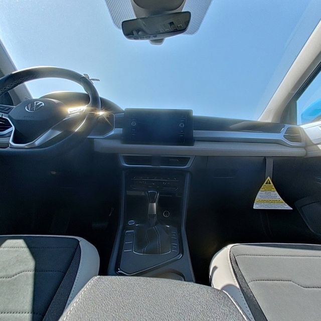 New 2026 Volkswagen Taos SE FWD image 25