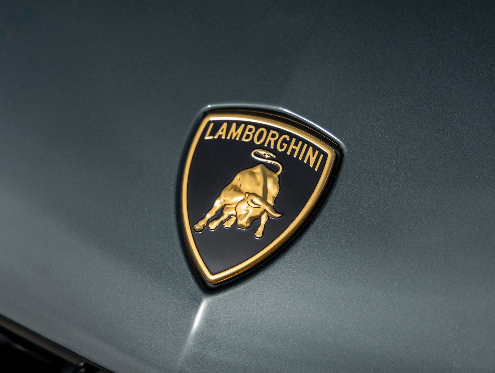 Used 2025 Lamborghini Urus SE image 16