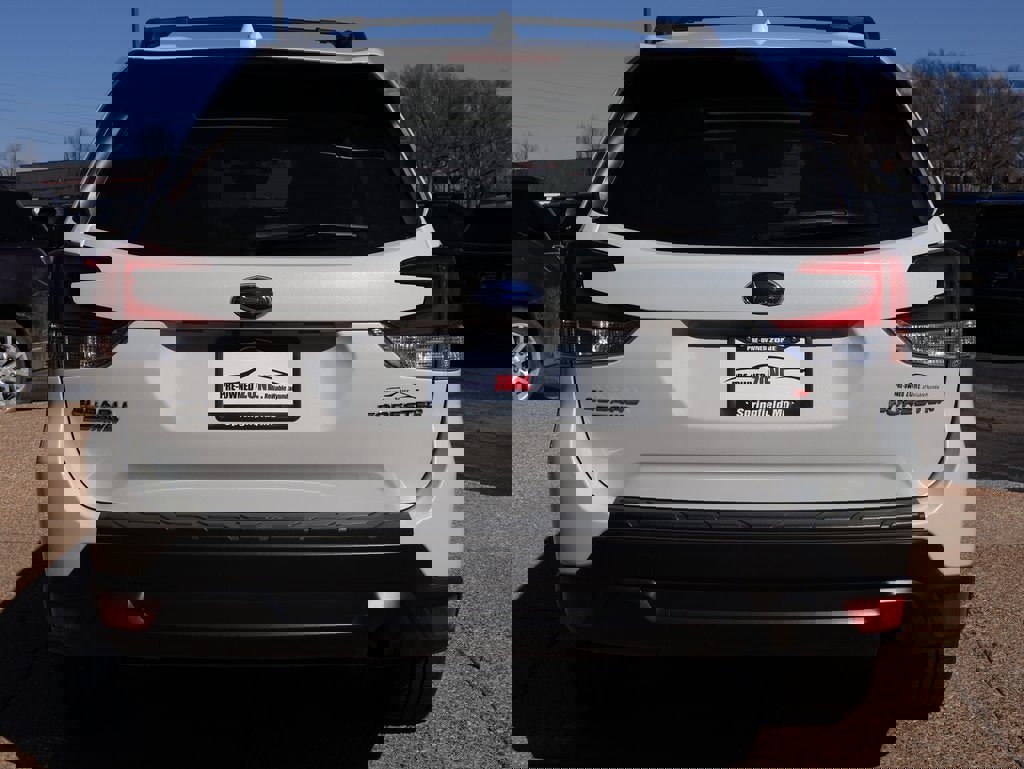 Used 2020 Subaru Forester Premium image 5