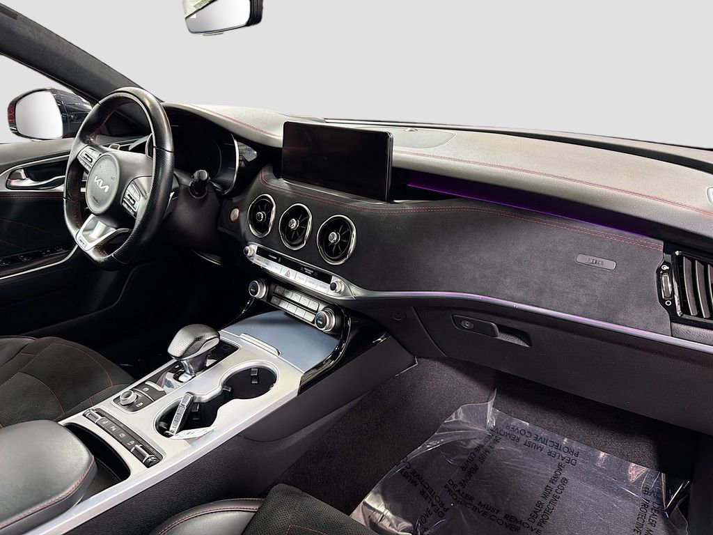 Used 2023 Kia Stinger GT2 image 32
