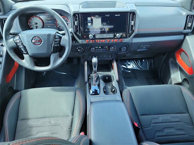 Used 2025 Nissan Frontier PRO-4X w/ Pro Convenience Package image 11