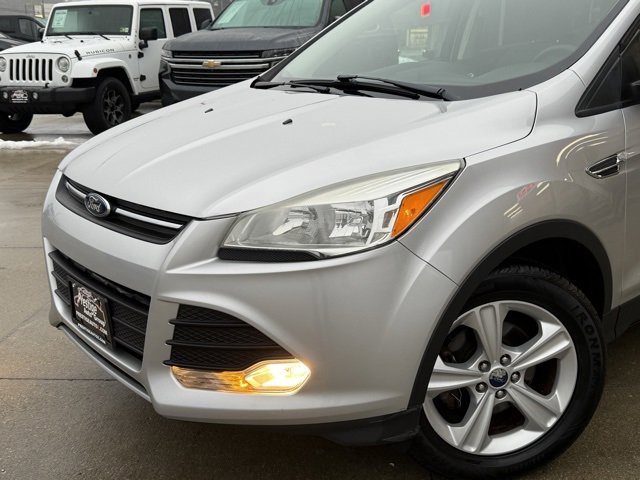Used 2015 Ford Escape SE w/ Equipment Group 201A image 19