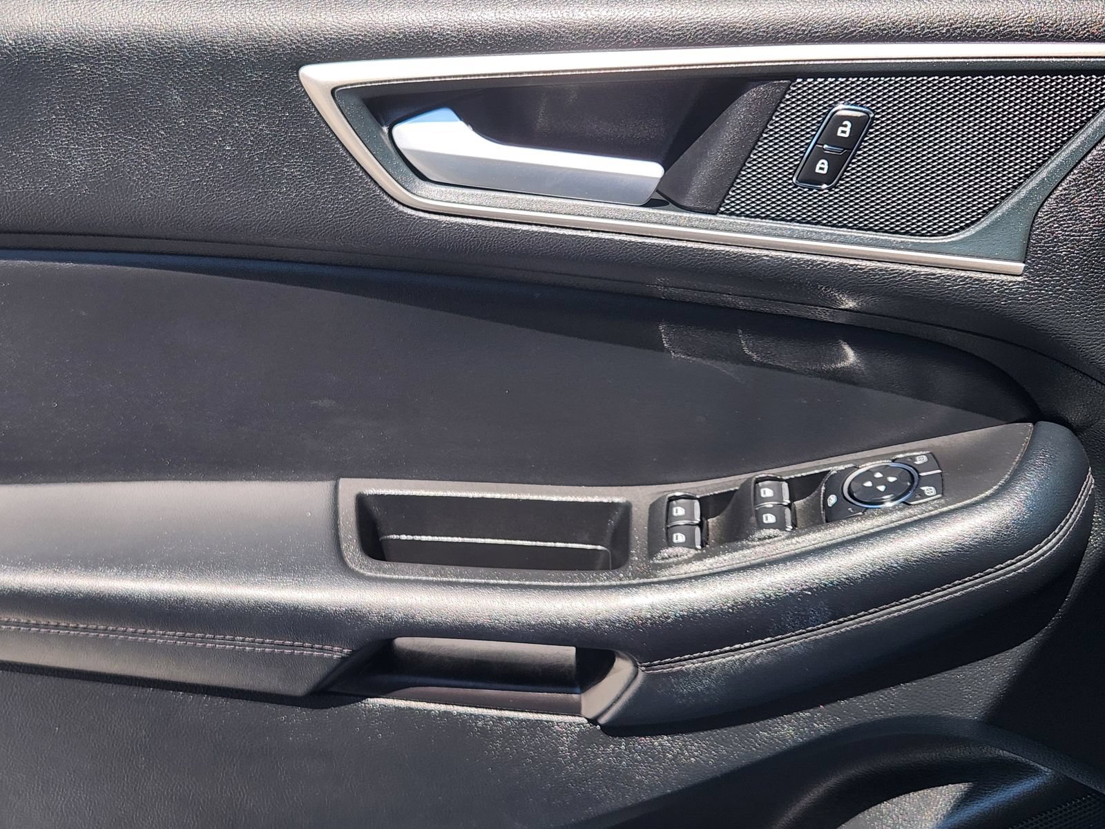 Used 2024 Ford Edge SEL AWD/4WD image 26