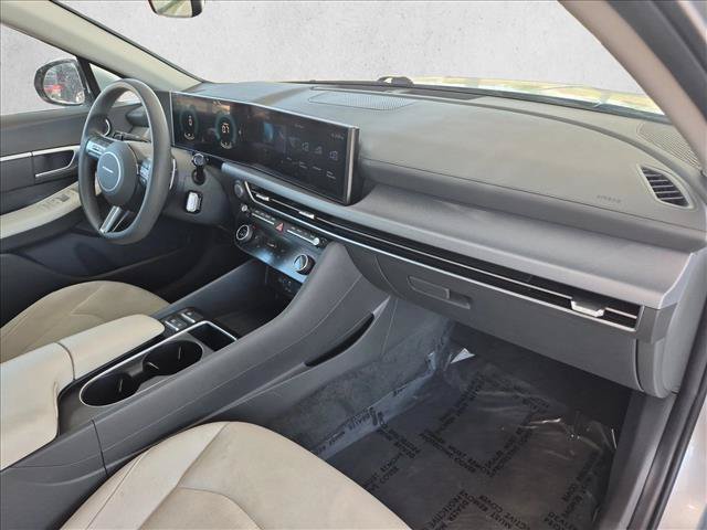 Used 2025 Hyundai Sonata SEL FWD image 21