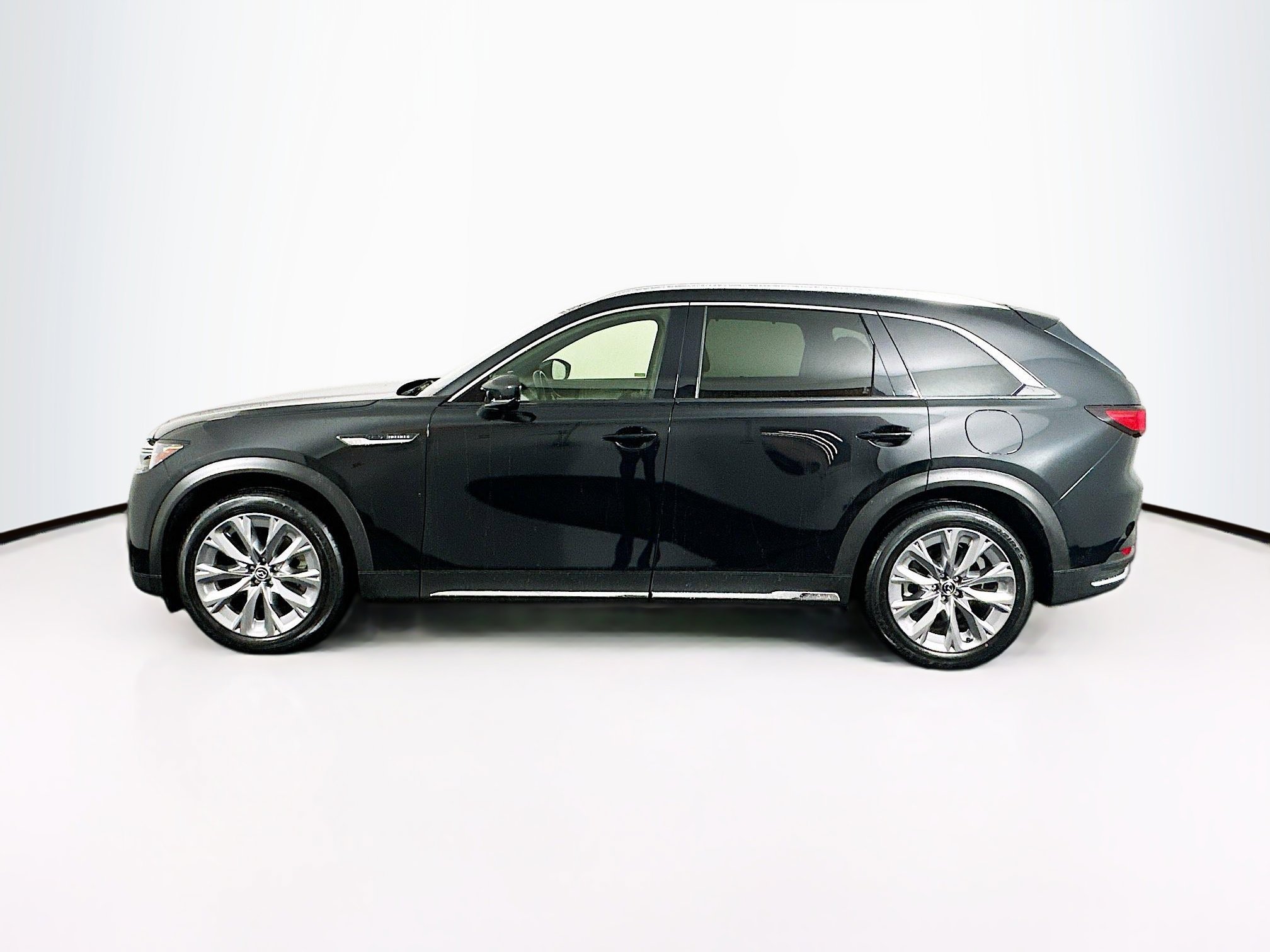 Used 2025 MAZDA CX-90 3.3 Turbo w/ Premium Plus Pkg image 4