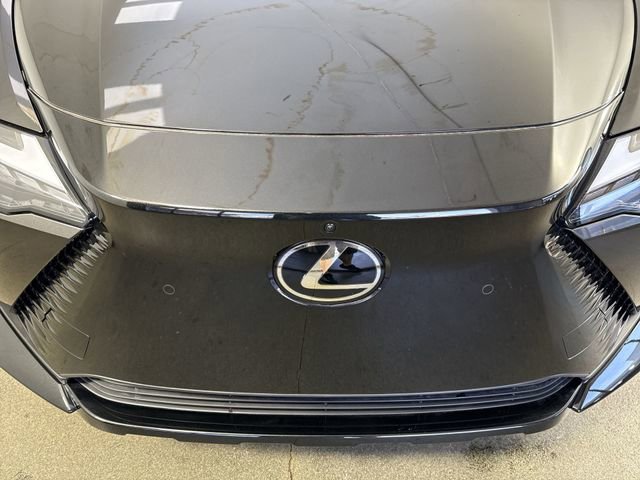 Certified 2025 Lexus RZ 450e w/ Technology Package image 29