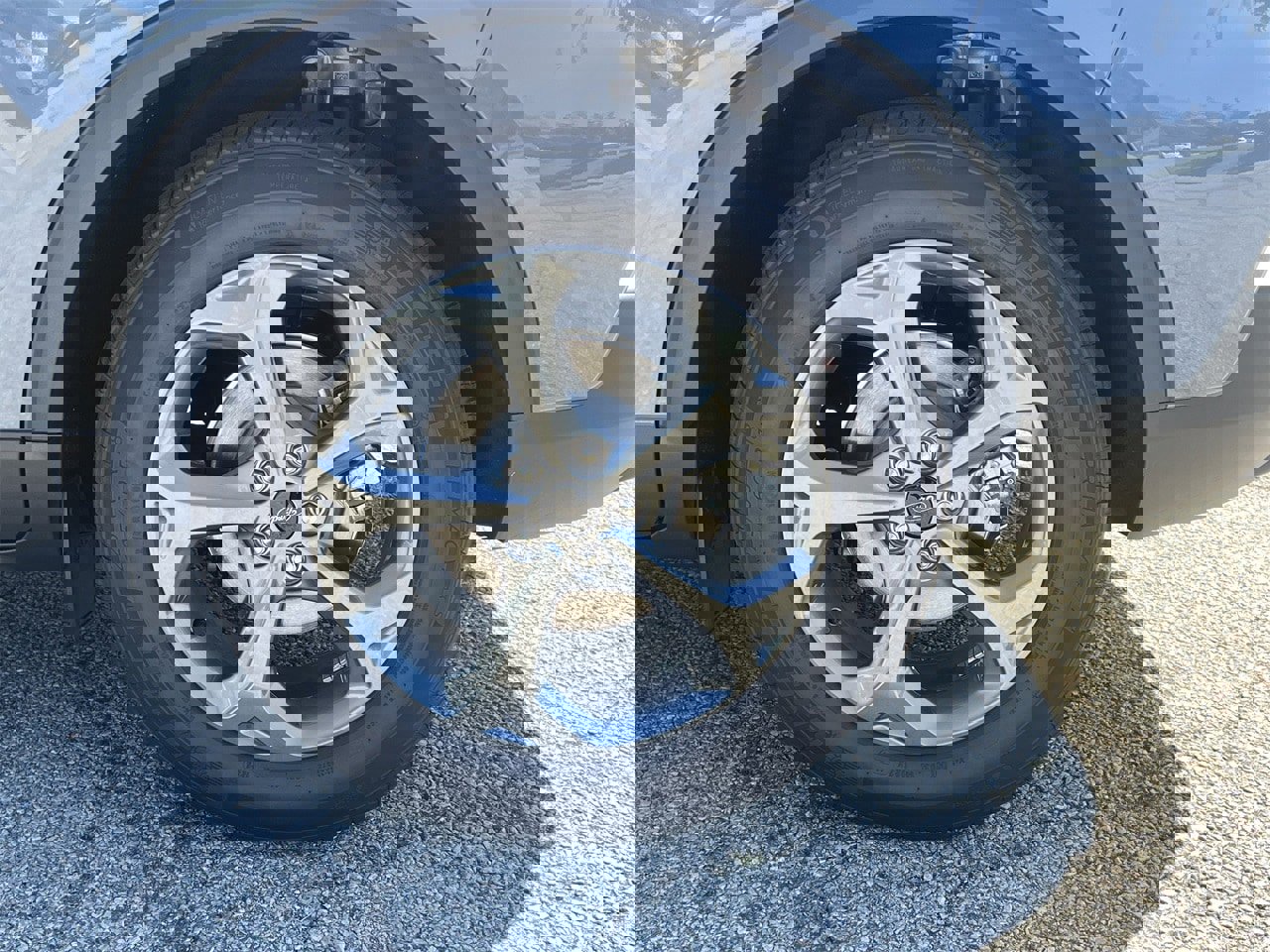 New 2025 Ford Escape ST-Line w/ Tech Pack #1 image 28