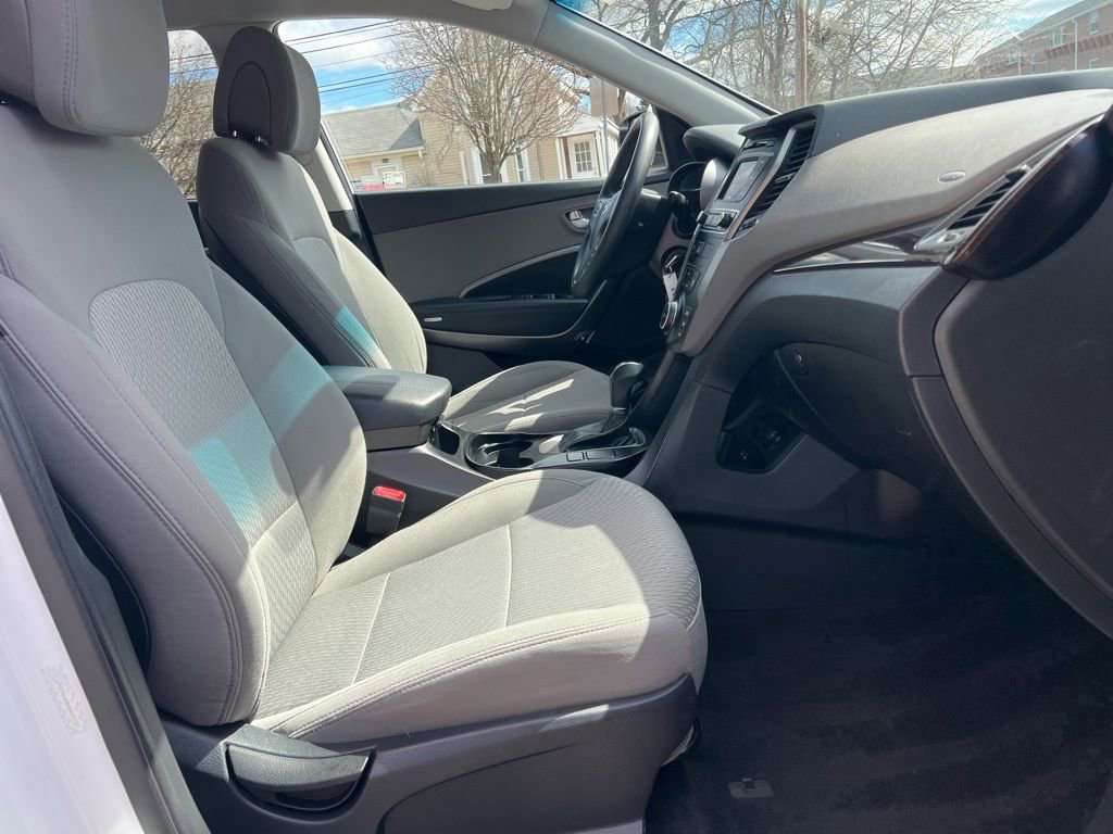 Used 2017 Hyundai Santa Fe Sport image 24