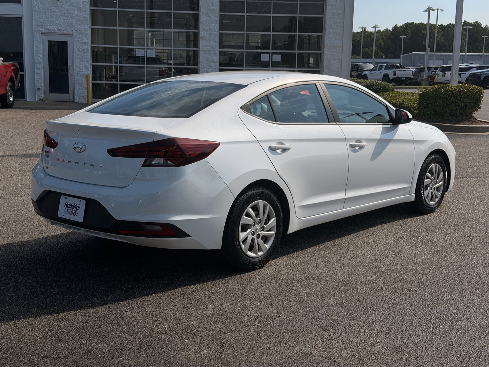 Used 2020 Hyundai Elantra SE w/ Cargo Package (C1) FWD image 12