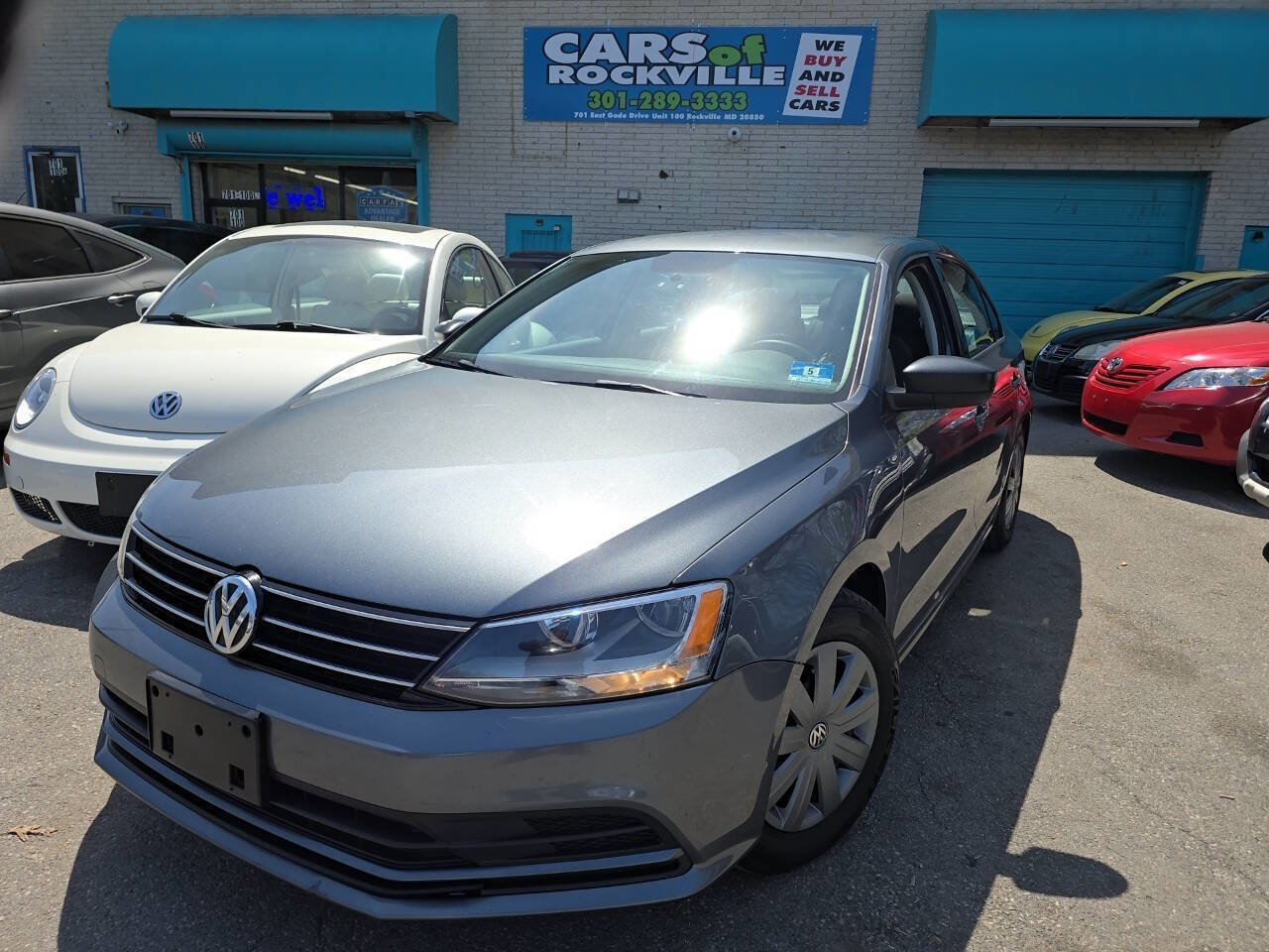 Used 2016 Volkswagen Jetta S image 2