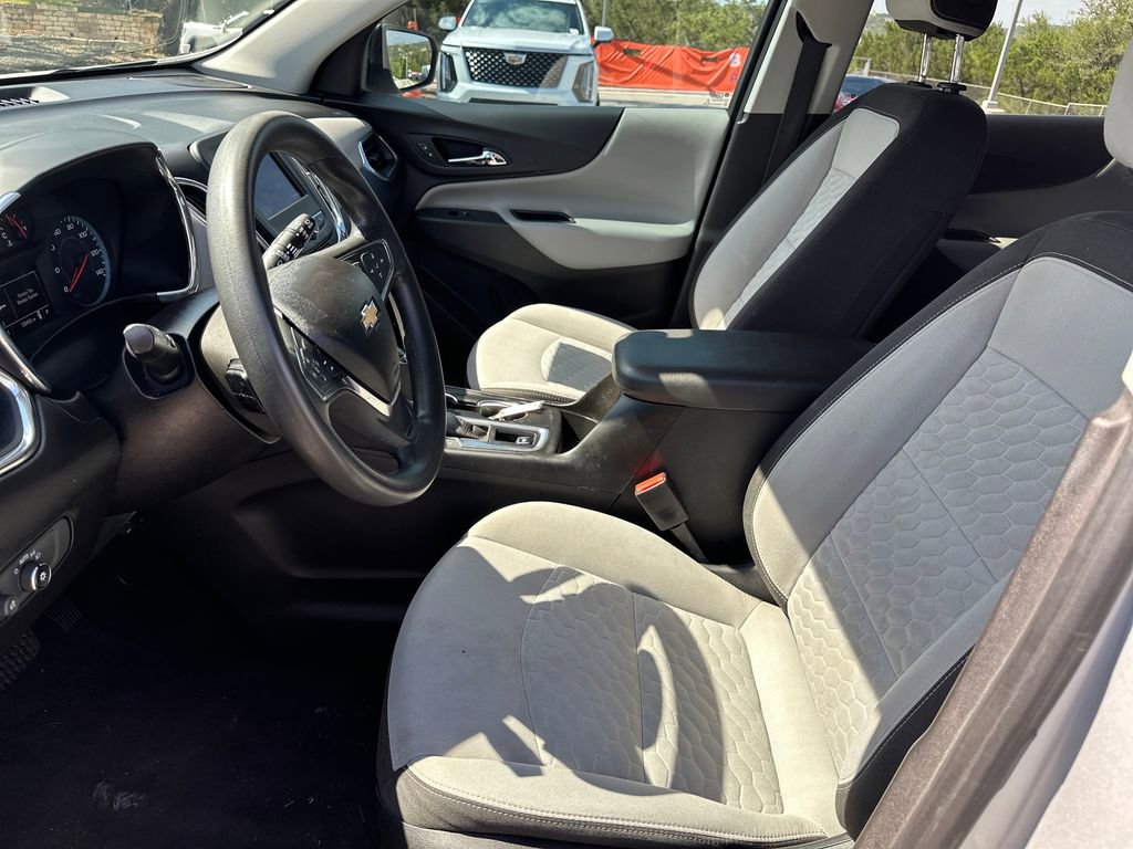 Used 2020 Chevrolet Equinox LS w/ LS Convenience Package FWD image 18
