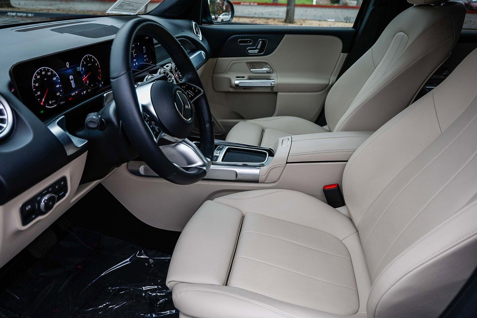 Certified 2025 Mercedes-Benz GLB 250 GLB 250 image 19