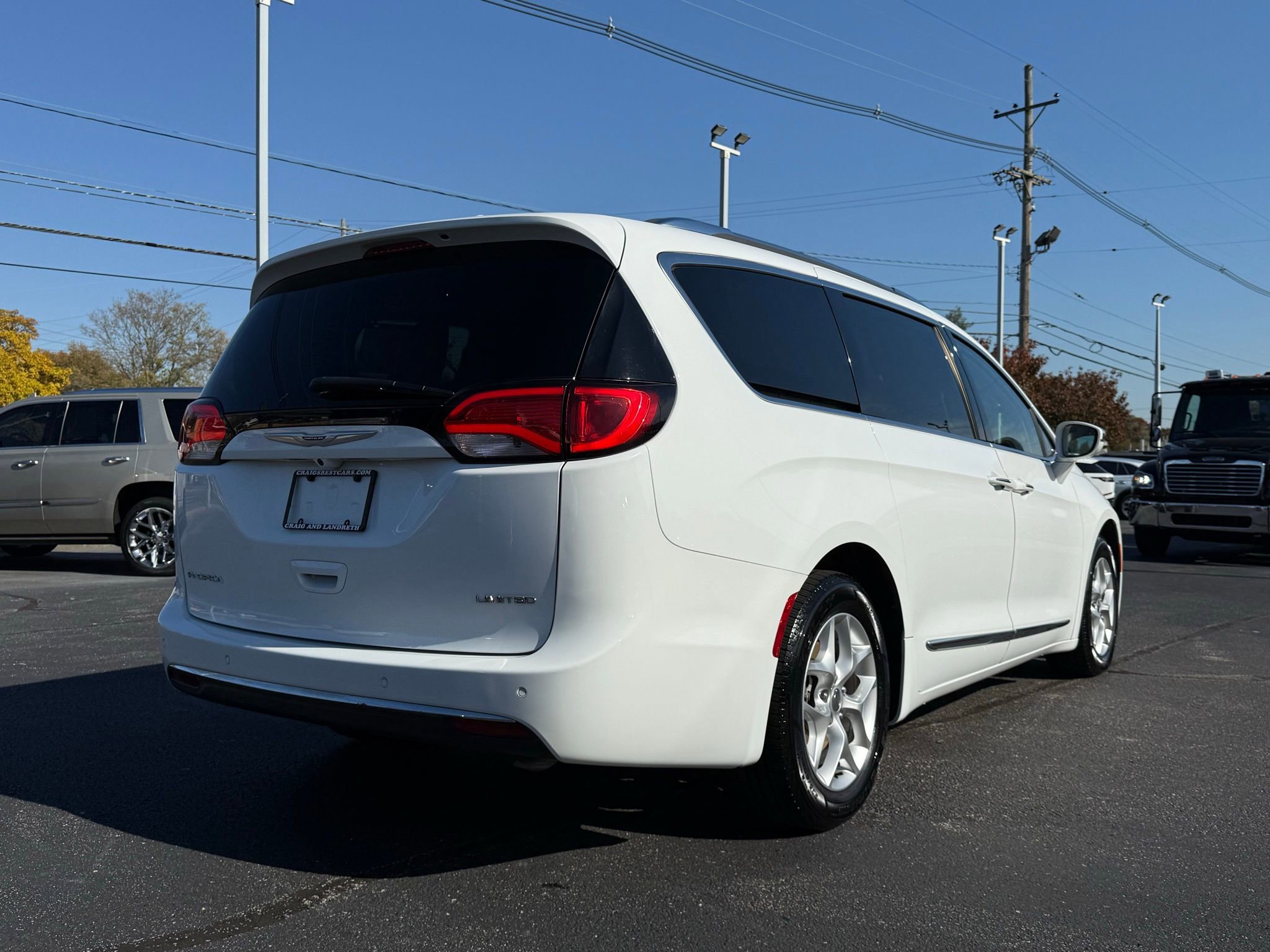 Used 2020 Chrysler Pacifica Limited image 4