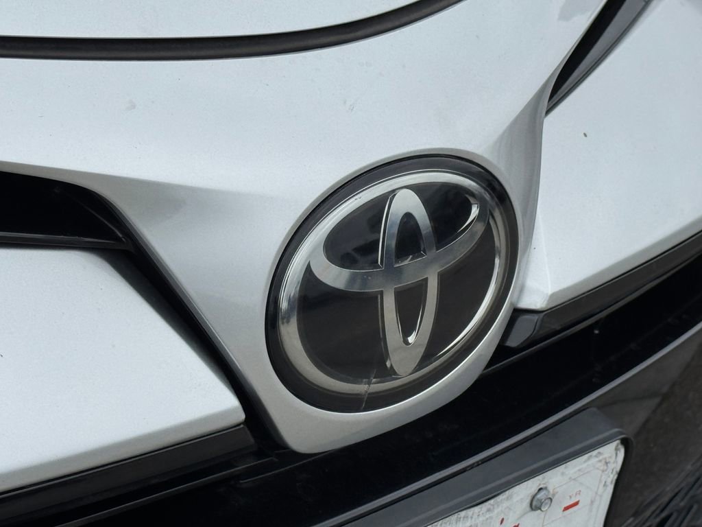Used 2017 Toyota Corolla SE w/ SE Premium Package FWD image 12