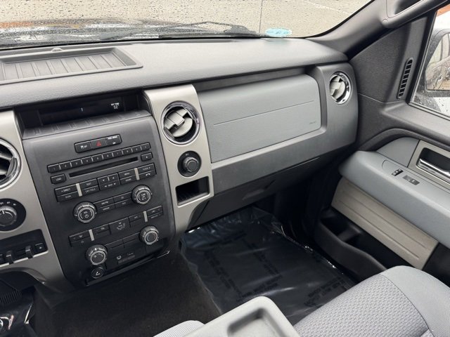 Used 2011 Ford F150 XLT w/ XLT Chrome Pkg image 18