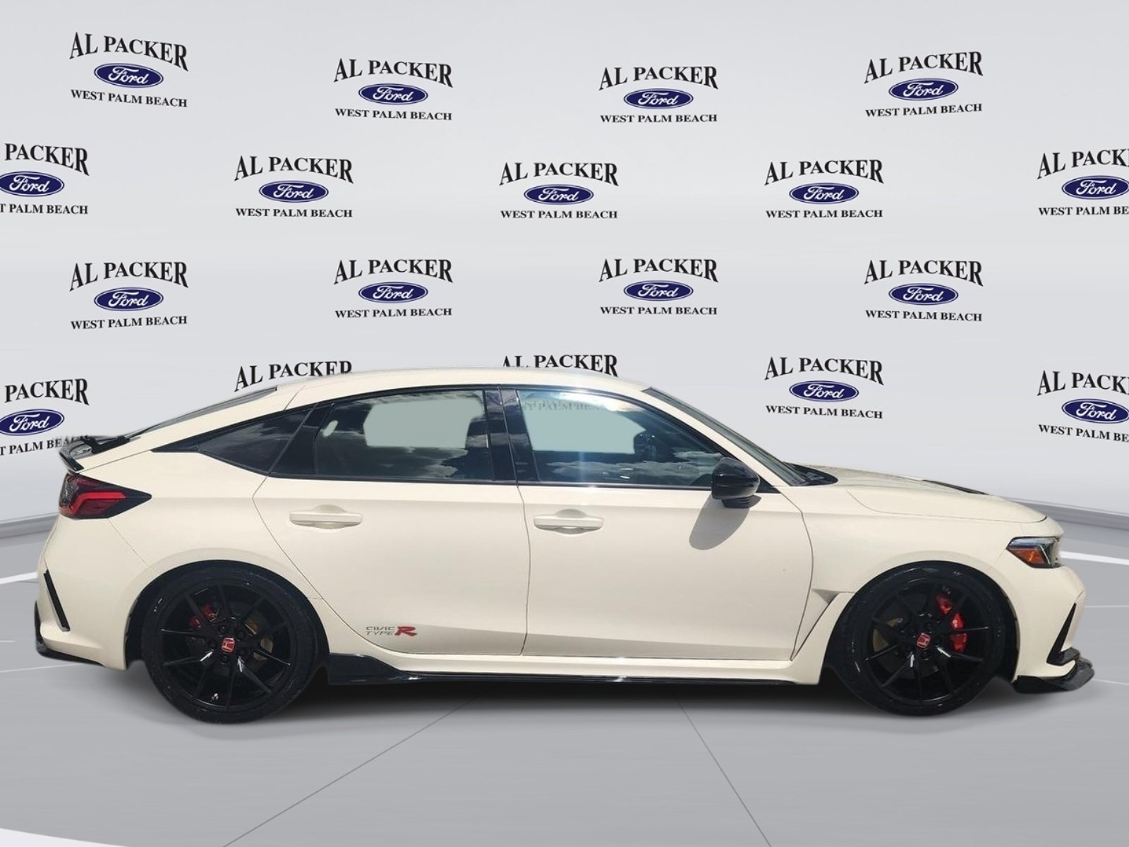 Used 2023 Honda Civic Type R image 6