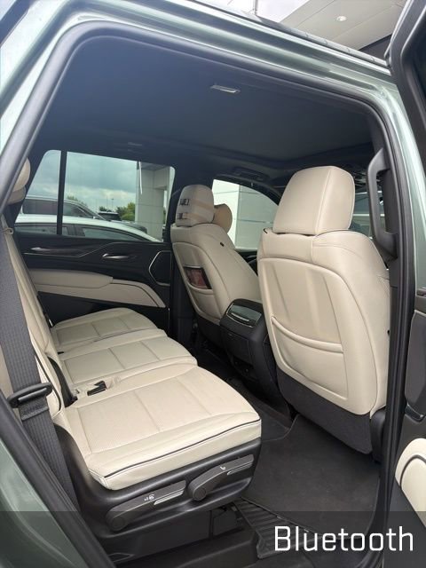 Used 2024 Cadillac Escalade Sport w/ LPO, ONYX Package AWD/4WD image 7