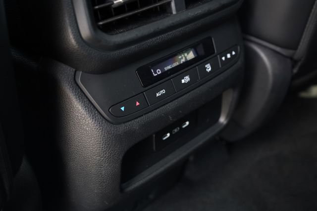 Used 2025 Honda Pilot EX-L image 29